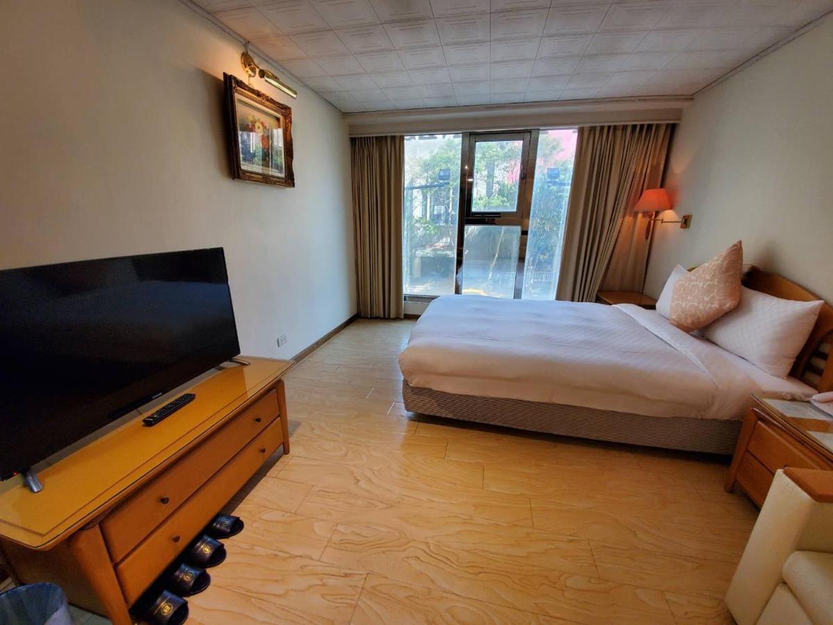 Berkeley Business Hotel Zhongzheng Сіньчжу Екстер'єр фото