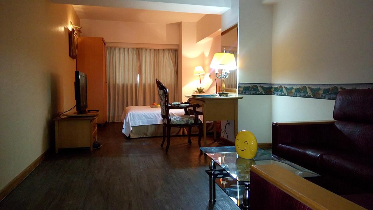 Berkeley Business Hotel Zhongzheng Сіньчжу Екстер'єр фото