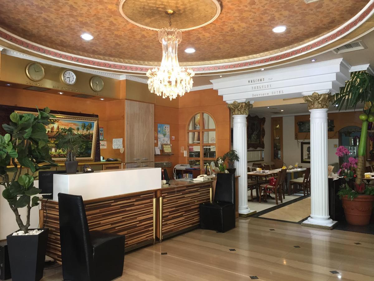 Berkeley Business Hotel Zhongzheng Сіньчжу Екстер'єр фото